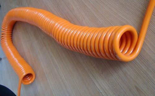 江苏杰特隆电缆科技有限公司专业生产销售各种规格螺旋(弹簧)电缆